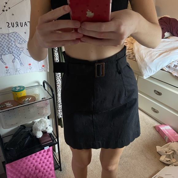 Black Urban Outfitters Skirt with Tortoise Shell Buckle - Picture 4 of 4